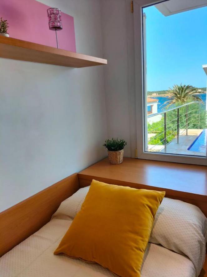 Vila Rooms Con Piscina Fornells  Buitenkant foto